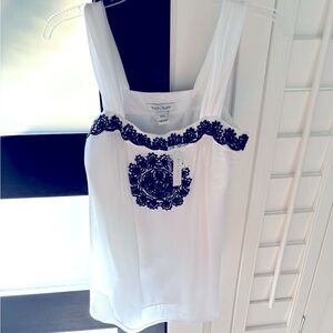 🤍🖤NWT White House Black Market Black and White Top🤍🖤XXS